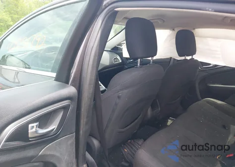 2016 Chrysler 200 Limited from USA, damaged, VIN 1C3CCCAB7GN129957